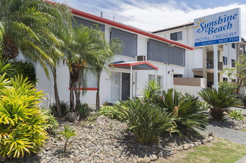 Sunshine Beach Resort - Accommodation Asia 3