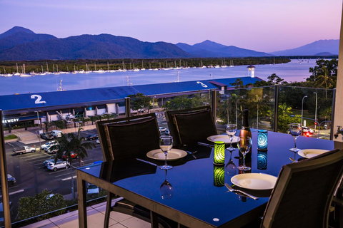 Jack And Newell Holiday Apartments - Accommodation Asia 32