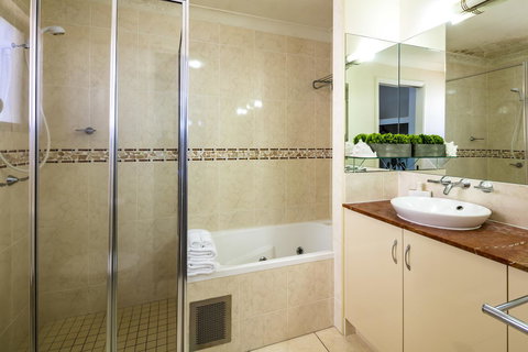 Jack And Newell Holiday Apartments - Accommodation Asia 37