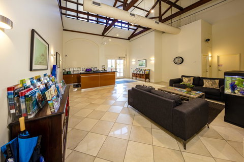 Jack And Newell Holiday Apartments - Accommodation Asia 18