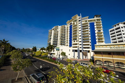 Jack And Newell Holiday Apartments - Accommodation Asia 14