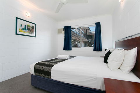 Cairns City Palms - Accommodation Asia 24