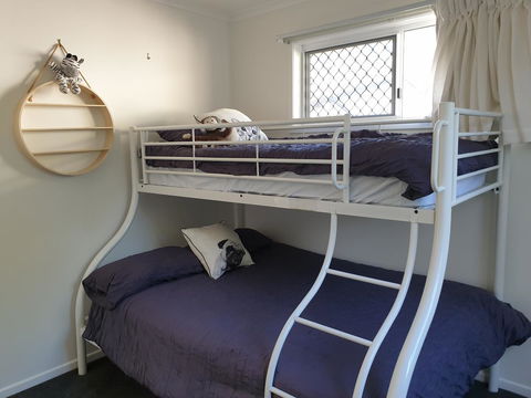 Beautiful Home- Walk To Beach-Short Drive To Noosa - Accommodation Asia 8