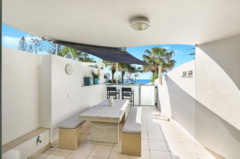 Malibu Apartments - Accommodation China 9