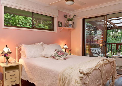 Manitzky Magic -B&B Home With Heart - Accommodation Asia 0