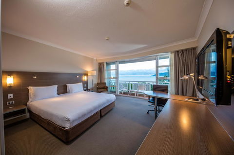 DoubleTree By Hilton Cairns - Accommodation Guide 15