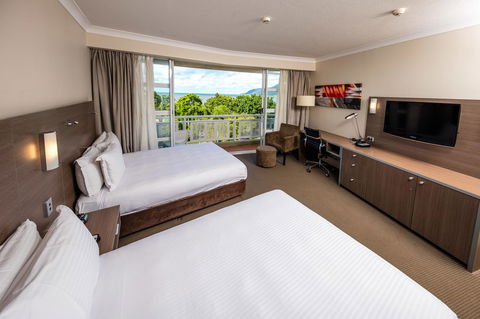 DoubleTree By Hilton Cairns - Accommodation Guide 23