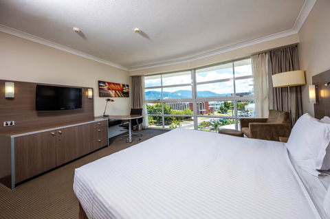 DoubleTree By Hilton Cairns - Accommodation Guide 11