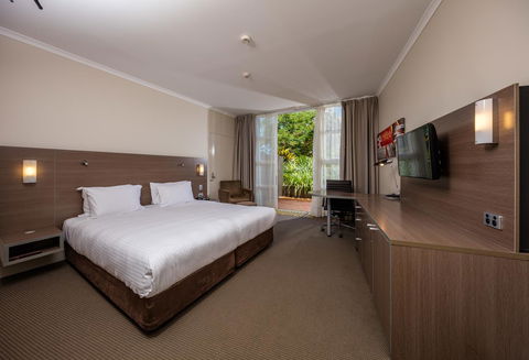 DoubleTree By Hilton Cairns - Accommodation Guide 22