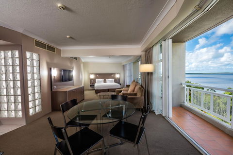 DoubleTree By Hilton Cairns - Accommodation Guide 17