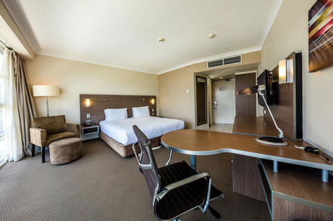 DoubleTree By Hilton Cairns - Accommodation Guide 21