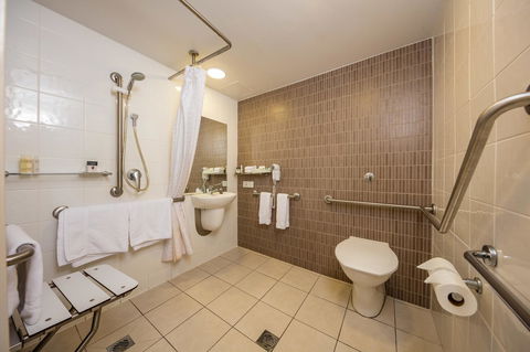 DoubleTree By Hilton Cairns - Accommodation Guide 34