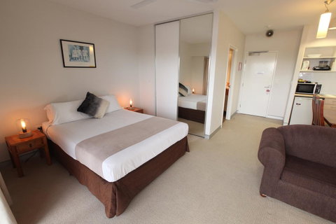 Motel On Gregory - Accommodation Guide 13