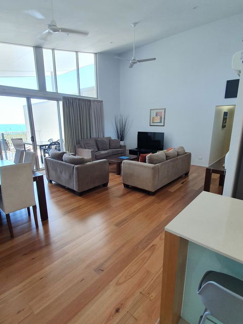 Azure Sea Whitsunday Resort - Accommodation Guide 21
