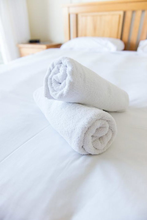 Paradise Penthouse At Waves - Airlie Beach - Accommodation Asia 22