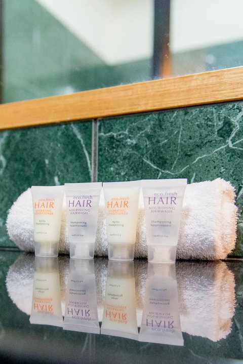 Paradise Penthouse At Waves - Airlie Beach - Accommodation Asia 21