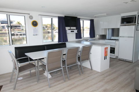 Coomera Houseboats - Accommodation China 16