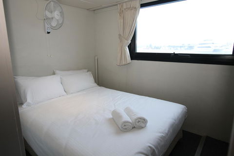 Coomera Houseboats - Accommodation China 22