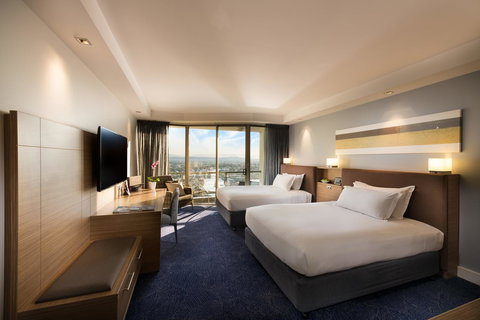 Sofitel Gold Coast Broadbeach - Accommodation Guide 6