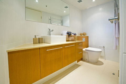 Lanai Riverside Apartments - Accommodation China 26