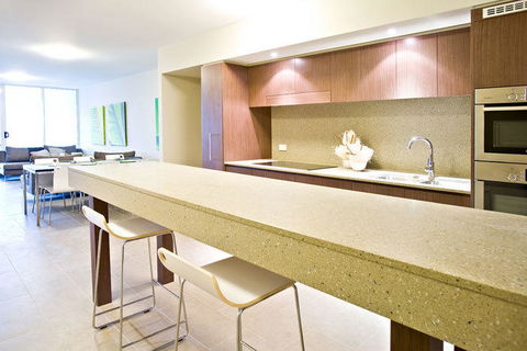 Lanai Riverside Apartments - Accommodation China 21