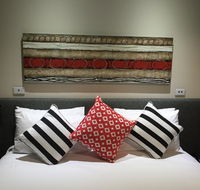 Calamvale Hotel Suites and Conference Centre - Accommodation Asia