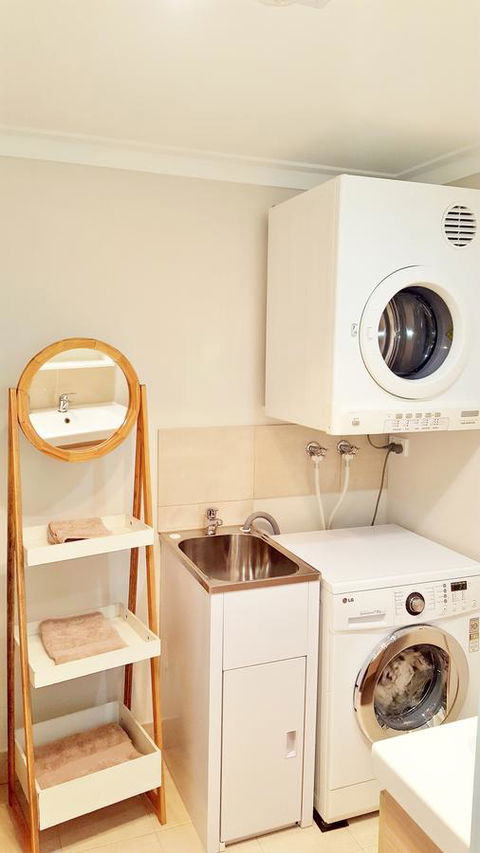 Shasta Place - Accommodation Asia 19