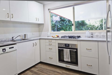 Shasta Place - Accommodation Asia 22