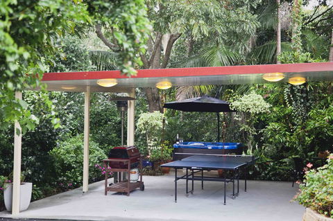 Shasta Place - Accommodation Asia 11
