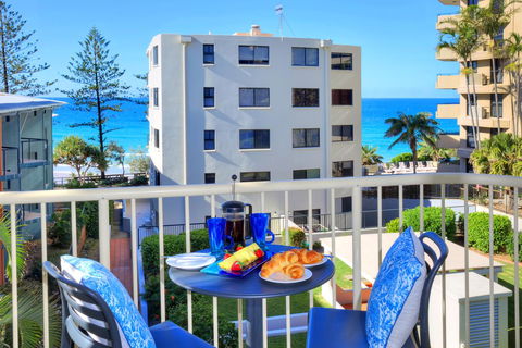 Surf Dance Apartments - Accommodation Asia 35
