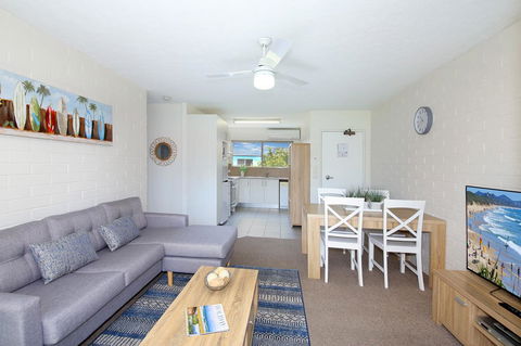 Surf Dance Apartments - Accommodation Asia 3