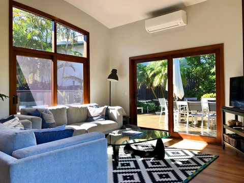 Villa 1 - 3 Parkedge Road - Accommodation Asia 5