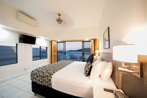 Portside Whitsunday Luxury Holiday Apartments - Accommodation Asia 24
