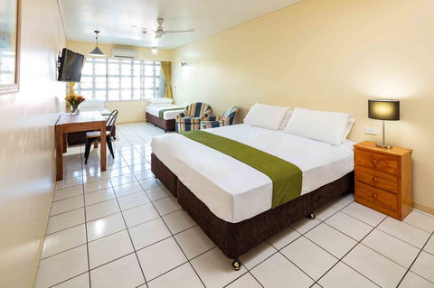 Hides Hotel - Accommodation Asia 13
