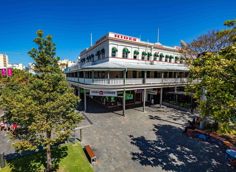 Hides Hotel - Accommodation Asia 21