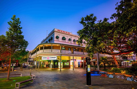 Hides Hotel - Accommodation Asia 23