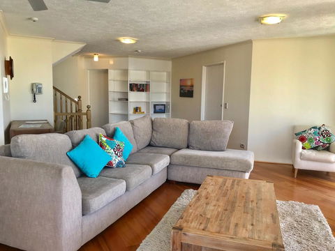 Rainbow Bay Resort Holiday Apartments - Accommodation Guide 2