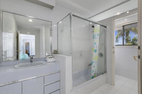 Havana Blue - Large 4 Bedroom Family Home - Accommodation China 21