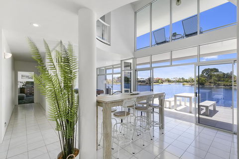 Havana Blue - Large 4 Bedroom Family Home - Accommodation China 9