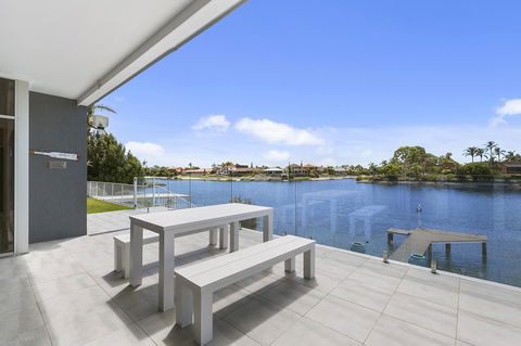 Havana Blue - Large 4 Bedroom Family Home - Accommodation China 1