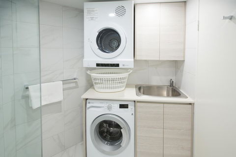 Miami Beachside Holiday Apartments - Accommodation Asia 17