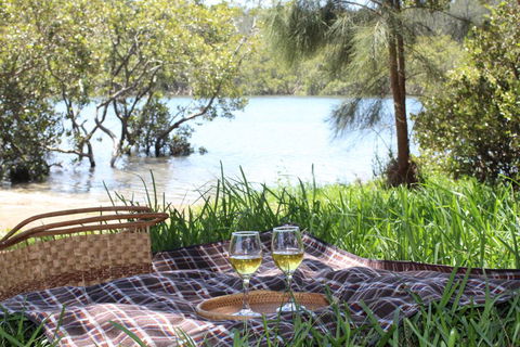 Waters Edge - Accommodation Guide 1