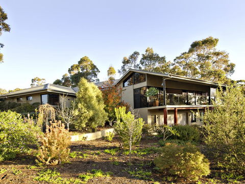 Waters Edge Margaret River Est 2010 - Accommodation Asia 3