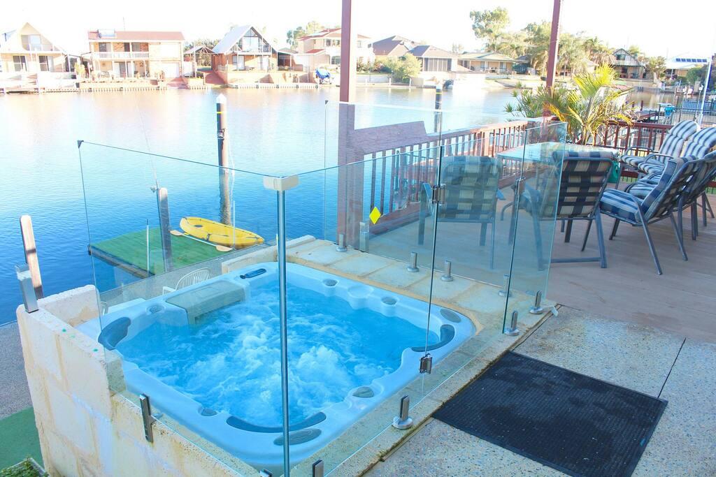 Nirimba WA Accommodation Asia