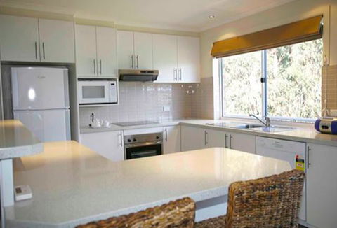 Waterview Luxury Apartments - Accommodation Asia 2
