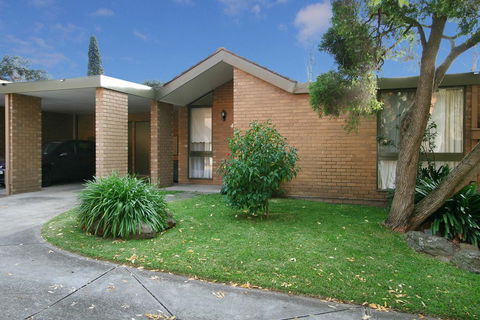 Wattle Holiday Rental - Accommodation Asia 0