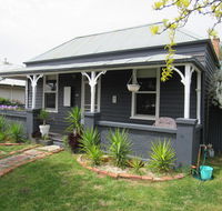 Welcome Stranger Cottage - Accommodation Asia
