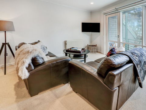 Whistler 5 - Accommodation Asia 2