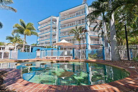 White Crest  Apartments - Accommodation Asia 1