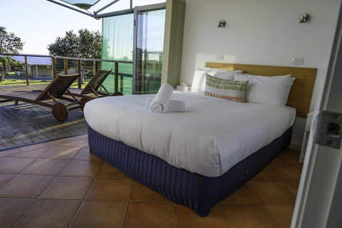 White Sands Estate - Accommodation Guide 2